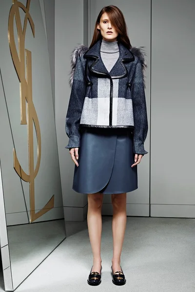 Look 19